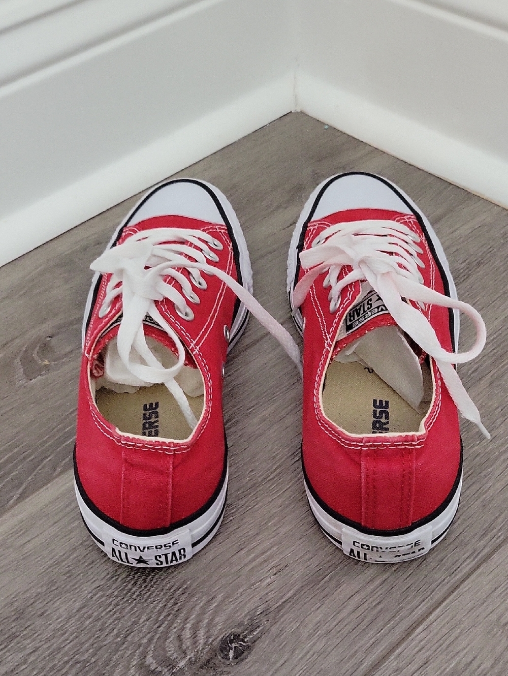 Converse All Star W9men's Size 7 Red Sneakers - Picture 3 of 7